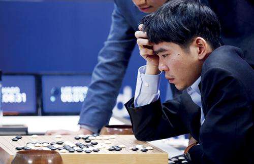 加入了強化學習的AlphaGo令人類高手撓頭