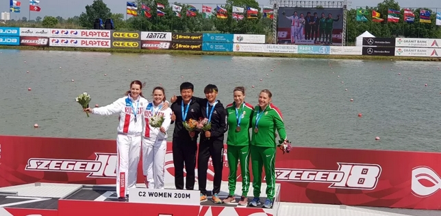 林文君/張璐琦以43.082秒奪得女子雙人劃艇200米冠軍