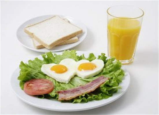 三種吃早餐的搭配是營養補充的誤區