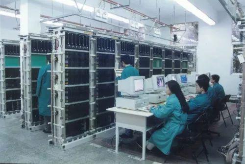HJD04萬門數字交換機，1992年
