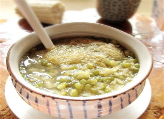 玉米綠豆粥--清熱消暑健脾益胃