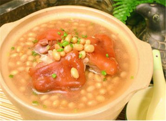 黃豆歸芪豬蹄湯--降低膽固醇防血管硬化