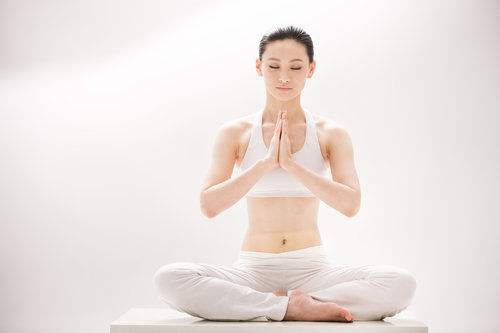 簡單易學的瑜伽方法 推薦女性減肥