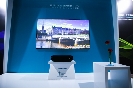 2018年5月，海信推出80吋雷射電視L5，上市即成爆款，並在今年第26周登上電視市場暢銷榜榜首，這也是中國彩色電視市場暢銷榜榜首有史以來第一次被雷射電視佔領。